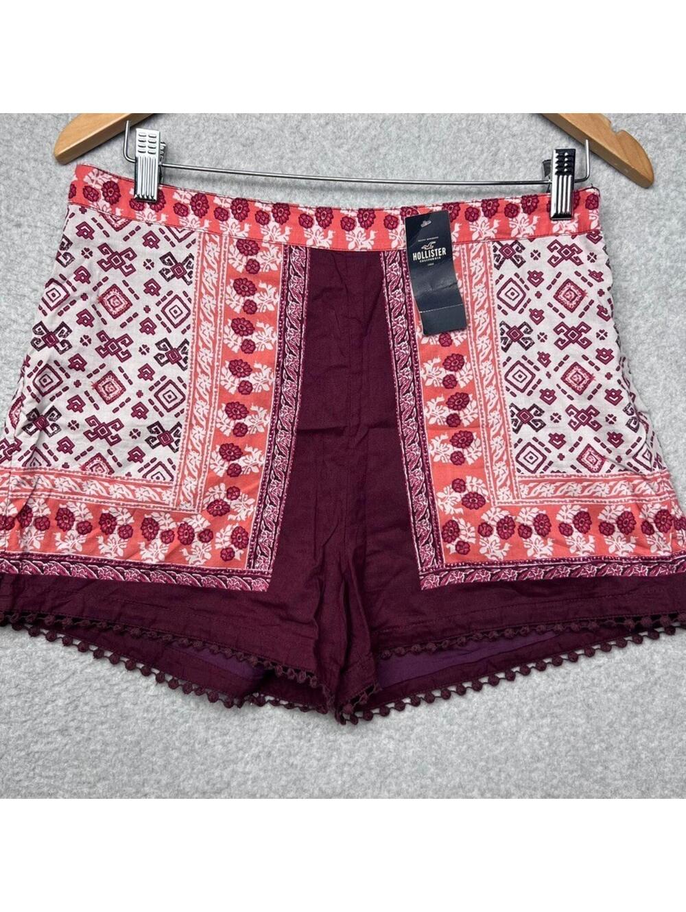 NWT Hollister Boho Geometric Print Pom Pom Trim Shorts Burgundy Pink Floral 9
